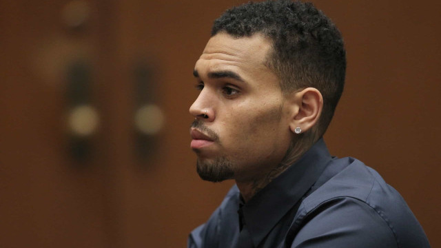 Chris Brown ja muut julkisuuden henkilöt, joita on syytetty seksuaalirikoksista