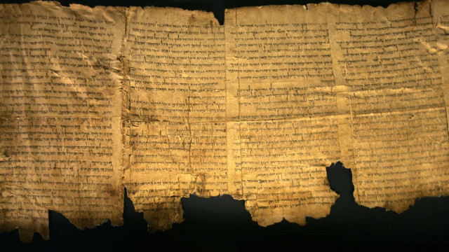 The astonishing discovery of the Dead Sea Scrolls