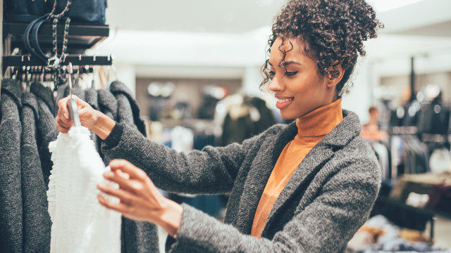 Sneaky psychology tricks to spend less while shopping