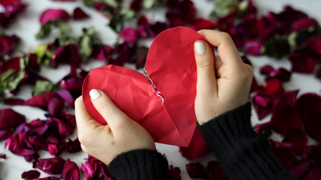 Love hurts: the ways in which heartbreak affects you physically