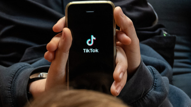 TikTok to restrict beauty filters for teenagers amid mental health concerns