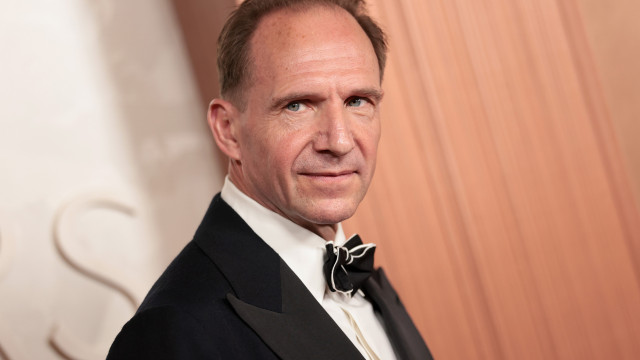 De 'Harry Potter' a 'Conclave': A surpreendente carreira do ator Ralph Fiennes