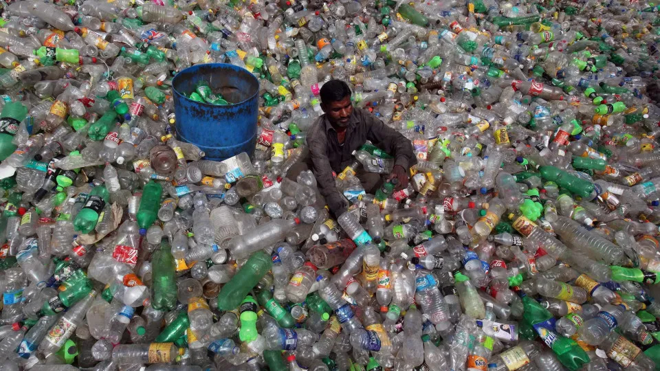 Shocking images of pollution around the world