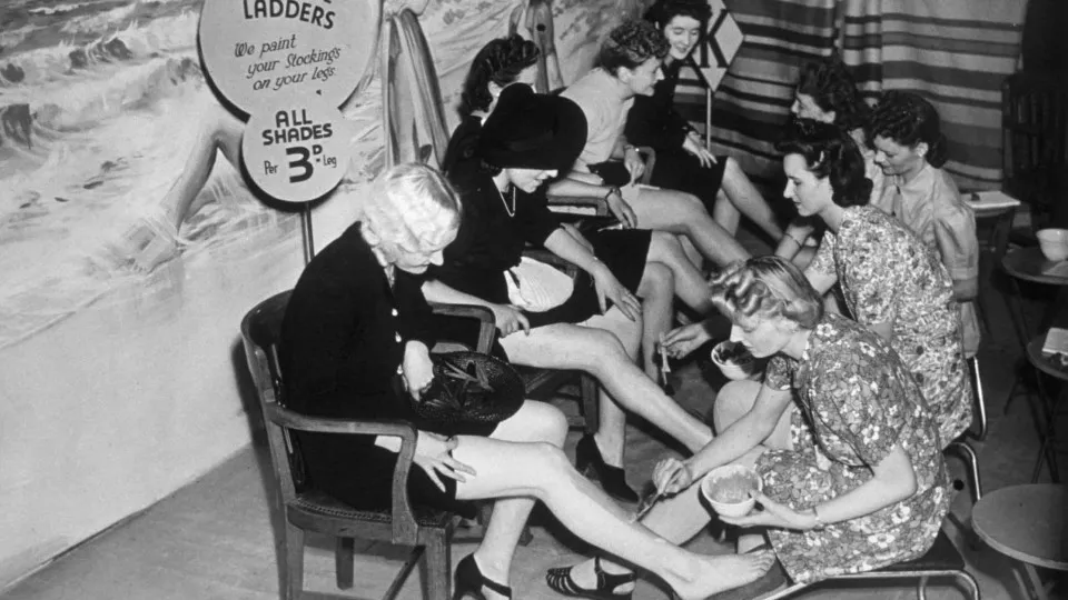 The most outrageous fashion trends in history