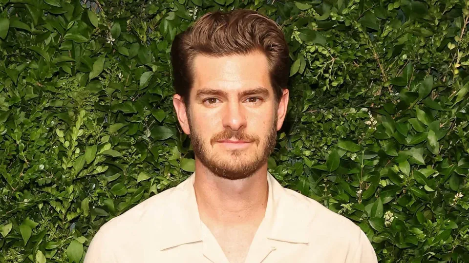 Tutti pensavano che fossero gay, ma hanno dovuto dichiararsi etero