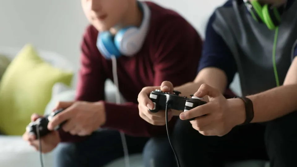 ゲームは体にいいのか悪いのか？