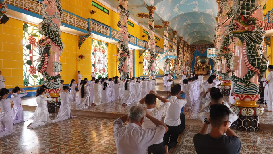 Beliefs and practices of unconventional religions