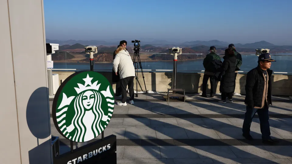 Fascinating pictures of daily life in secretive North Korea