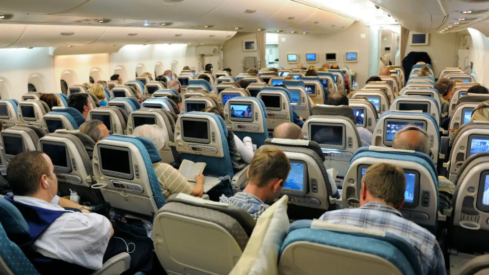 Airplane etiquette: rules every passenger should know