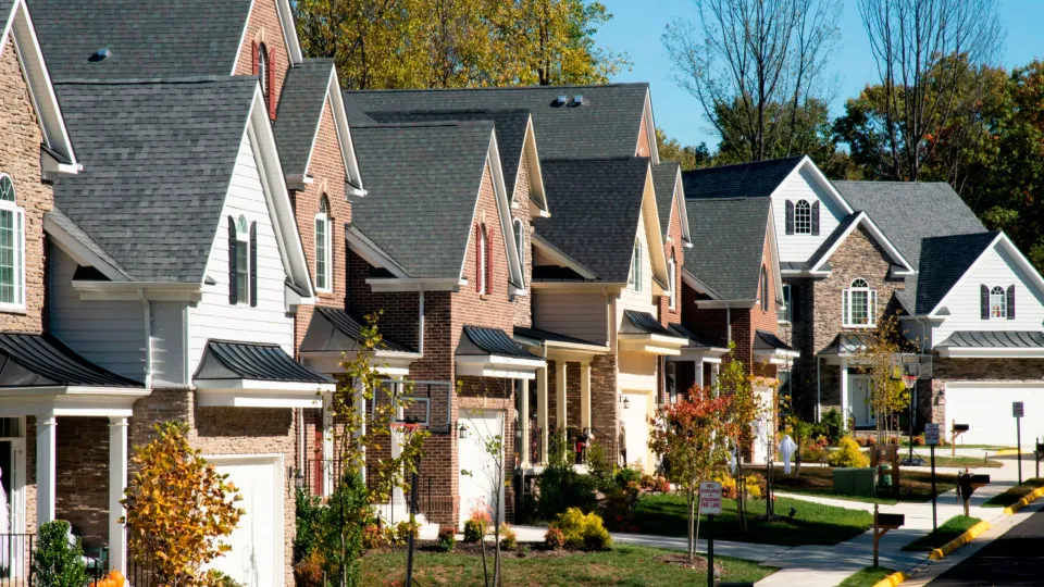 How to tell American and British houses apart