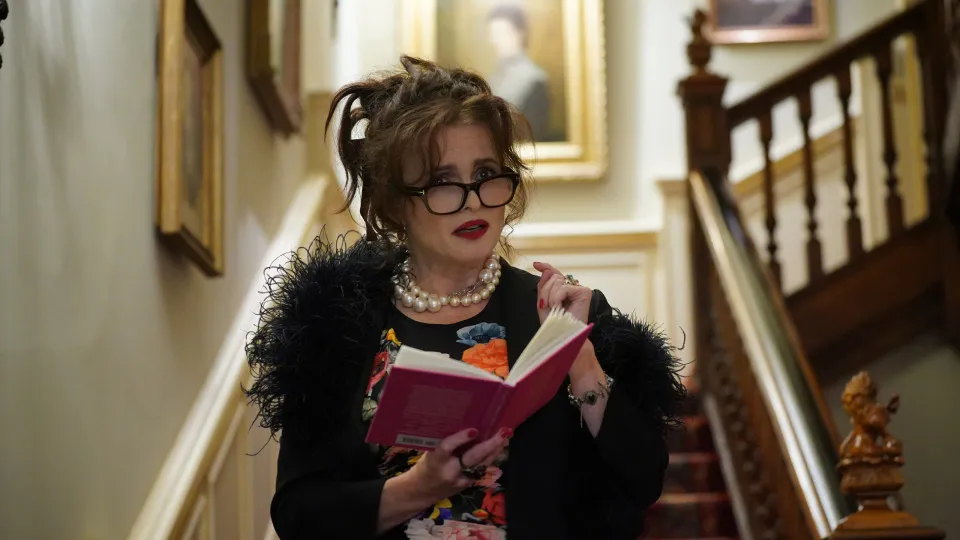 Celebrities who never really left their hometown