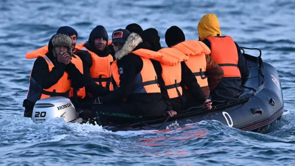 Exploring the major migration routes across the world