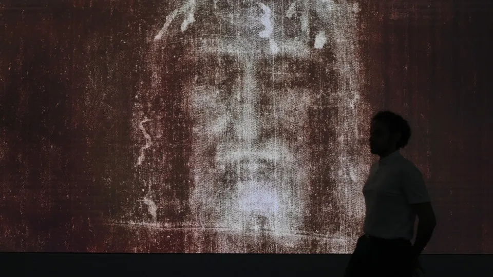 The Shroud of Turin: genuine relic, or medieval hoax?