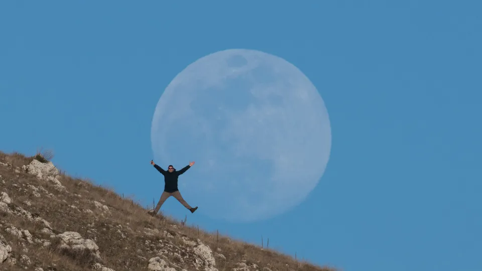 O impacto da Lua Cheia sobre as pessoas