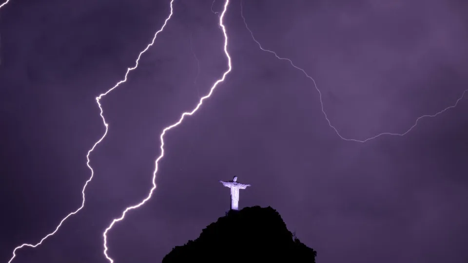 Was it a lightning strike? The start of life on Earth