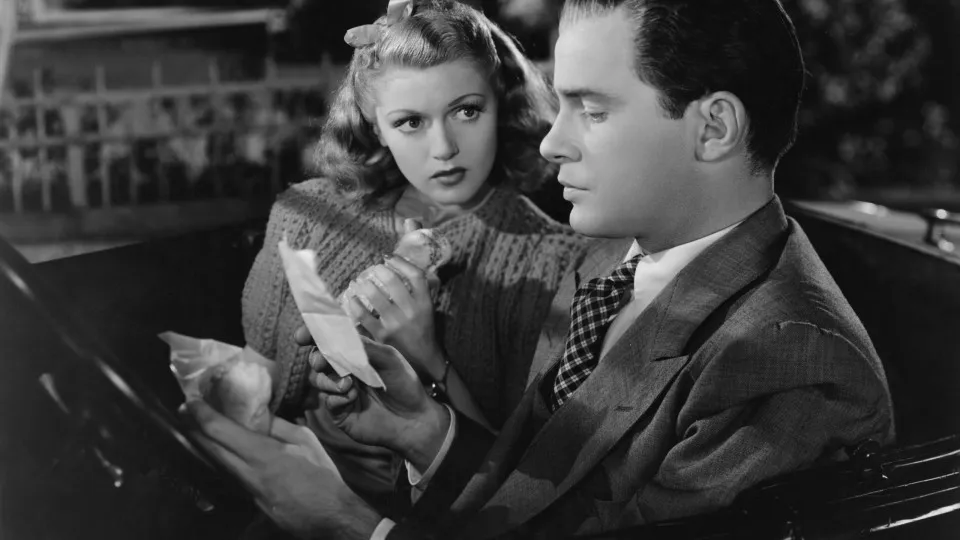 Surprising ways men unintentionally make women feel insecure