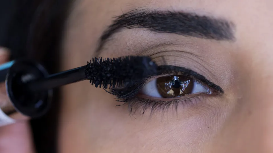 These are the worst things you could do for your eyes