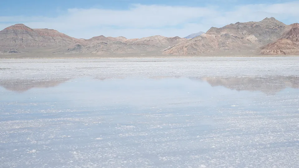 Driver dies in Bonneville Salt Flats crash while attempting to set new record