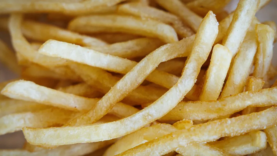 Chips raise type 2 diabetes risk by up to 27%, new study shows