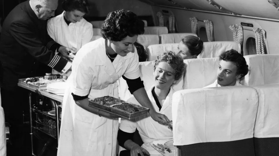 What passengers ate during the golden age of aviation