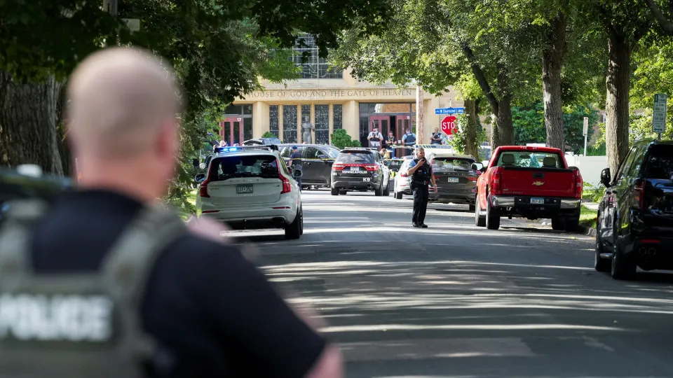 At least five children injured in Minneapolis Catholic school shooting