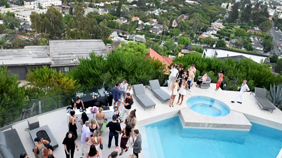How to politely ask guests to leave