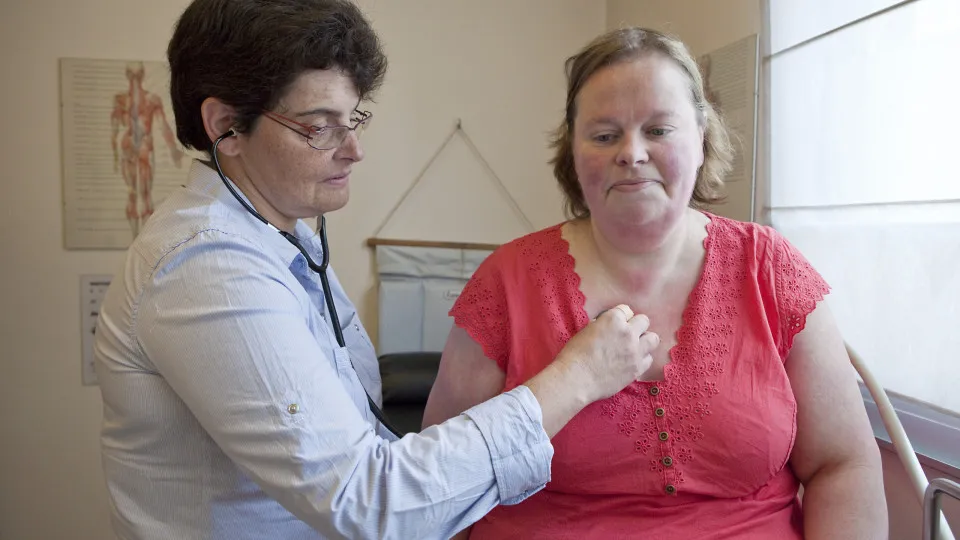 AI stethoscope could detect heart conditions in seconds, researchers say