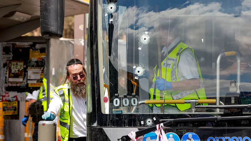 At least 6 killed, many injured in Jerusalem bus shooting