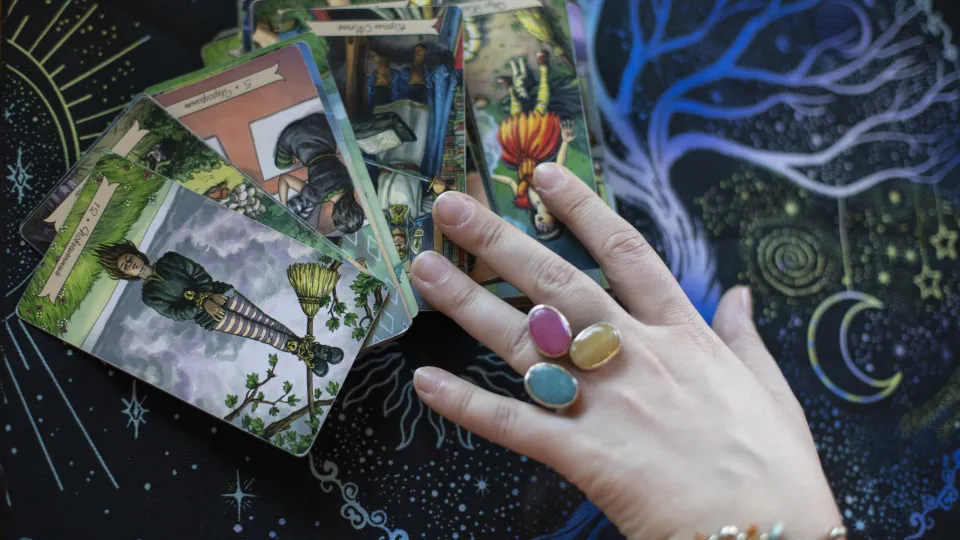 Tarotkarten: Einblicke ins Schicksal oder reine Symbolik?