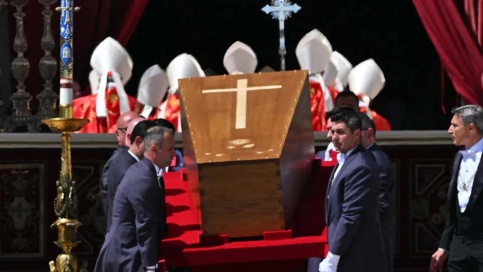 Celebrity funerals, vigils, and memorial events