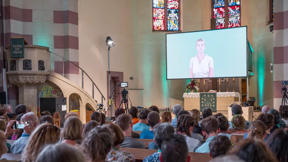 Can artificial intelligence be a religious entity?