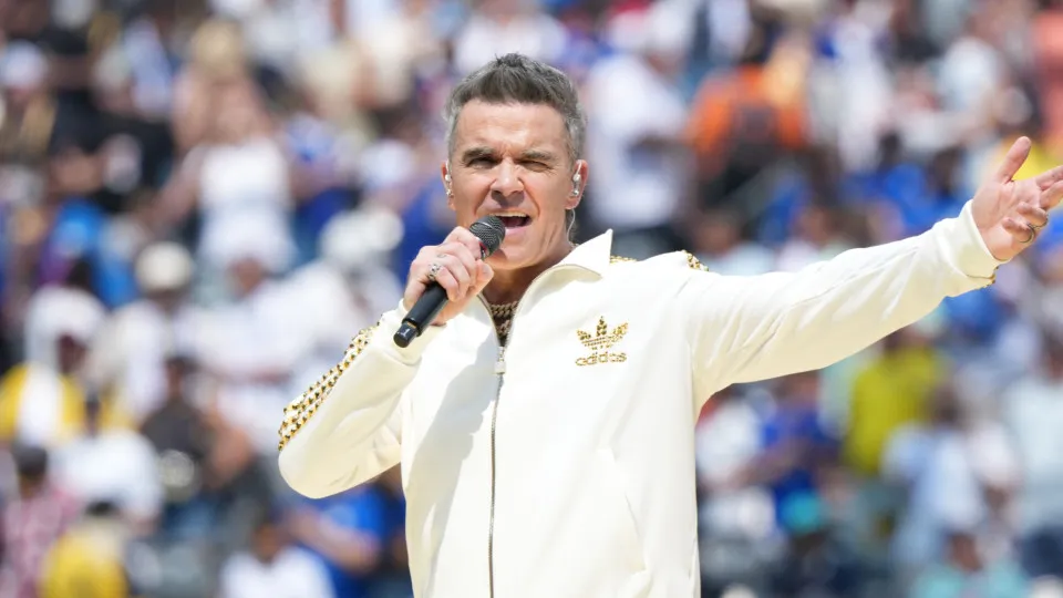 Robbie Williams announces canceled Istanbul show over safety concerns amid Zionist accusations