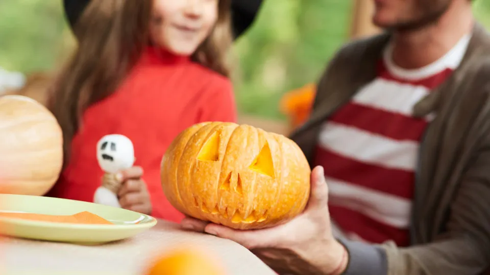Sjove halloween-festidéer til at fejre den uhyggelige tid på året