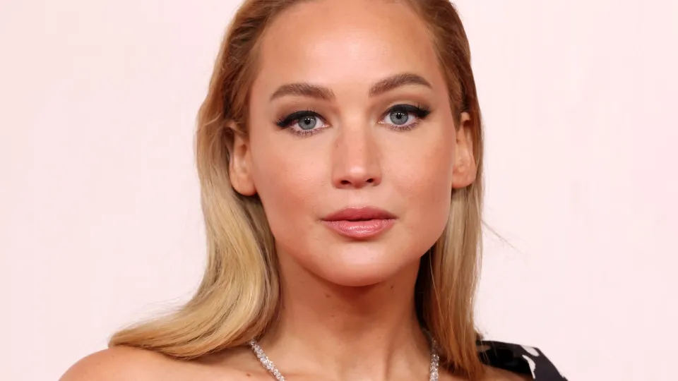 Famosas que presumen de imperfecciones faciales