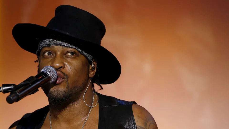 Grammy-winning R&B icon D’Angelo dies at 51