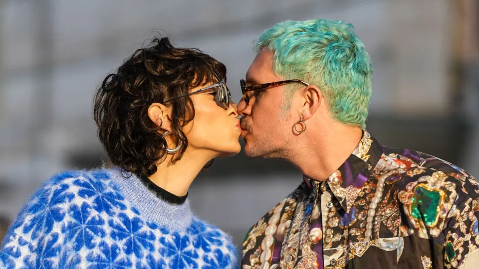 Nul kysseri: Her er landene, hvor du bør undgå at vise kærtegn offentligt