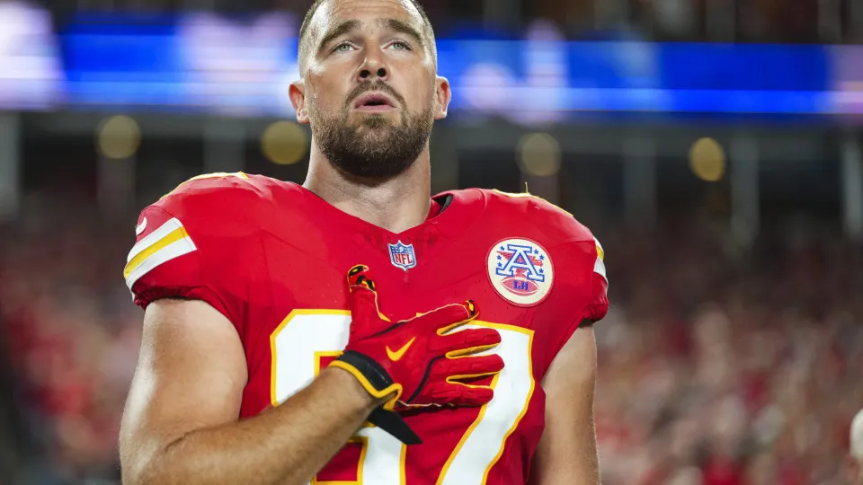 Travis Kelce: the NFL star who stole Taylor Swift’s heart