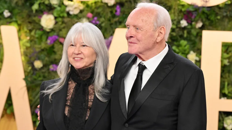 Anthony Hopkins brushes off talk of autism diagnosis