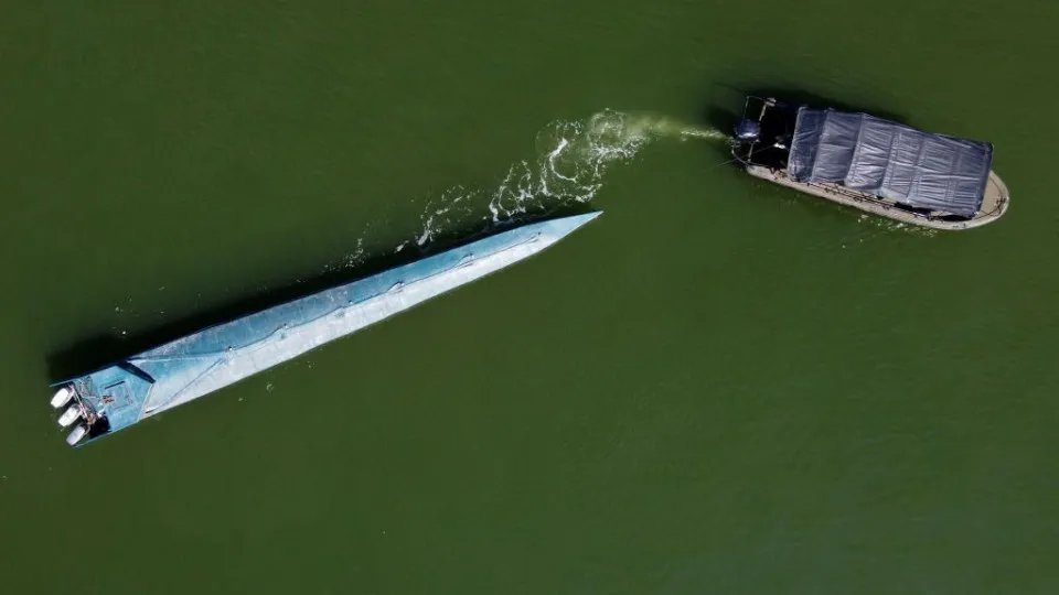 Narco-sub with 2 metric tons of cocaine seized in the Atlantic
