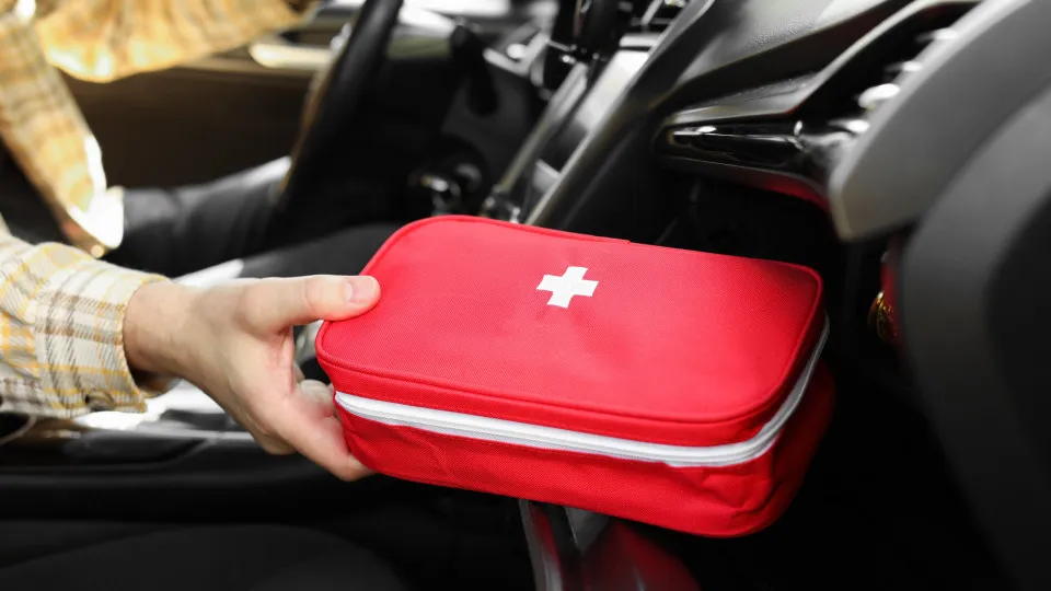 Essential items you should always keep in your car