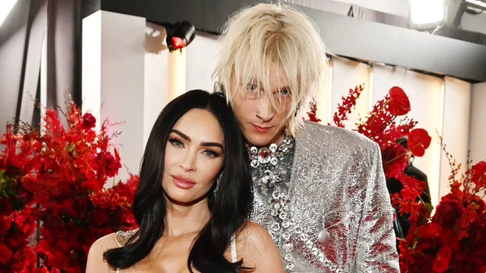 Kändispar som gick isär medan de väntade barn