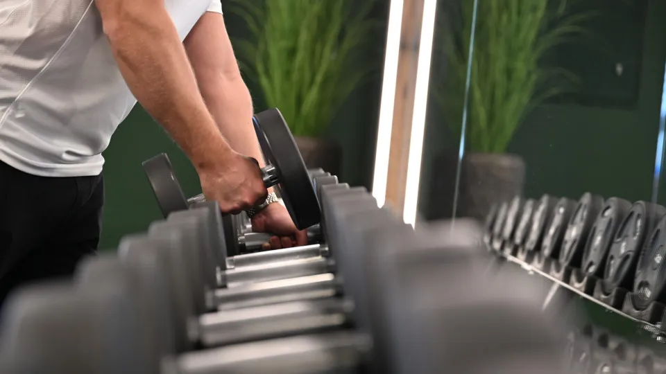 Fitness coach dies attempting dangerous 10,000-calorie challenge