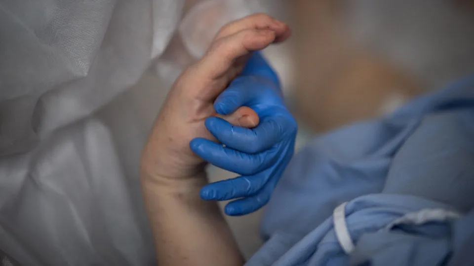 Three symptoms that appear 24 hours before death