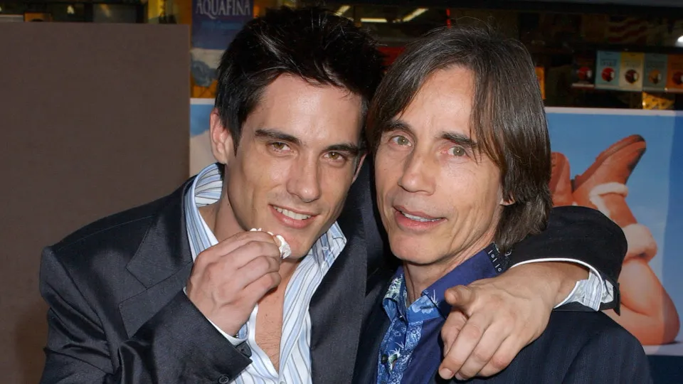 Jackson Browne mourns son Ethan, found dead at 52
