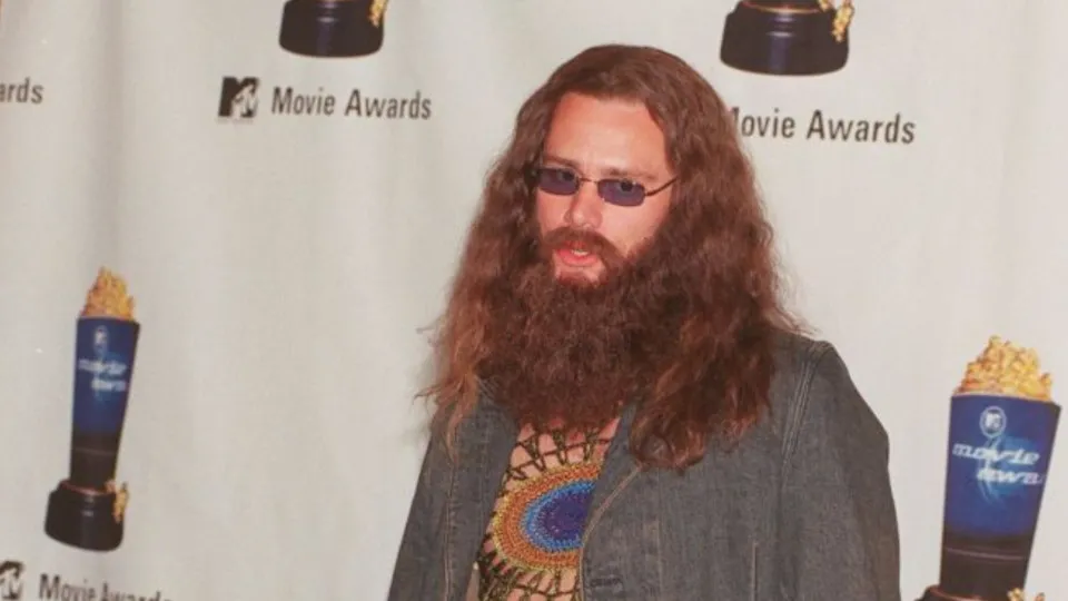 Celebrities who changed drastically after growing a beard