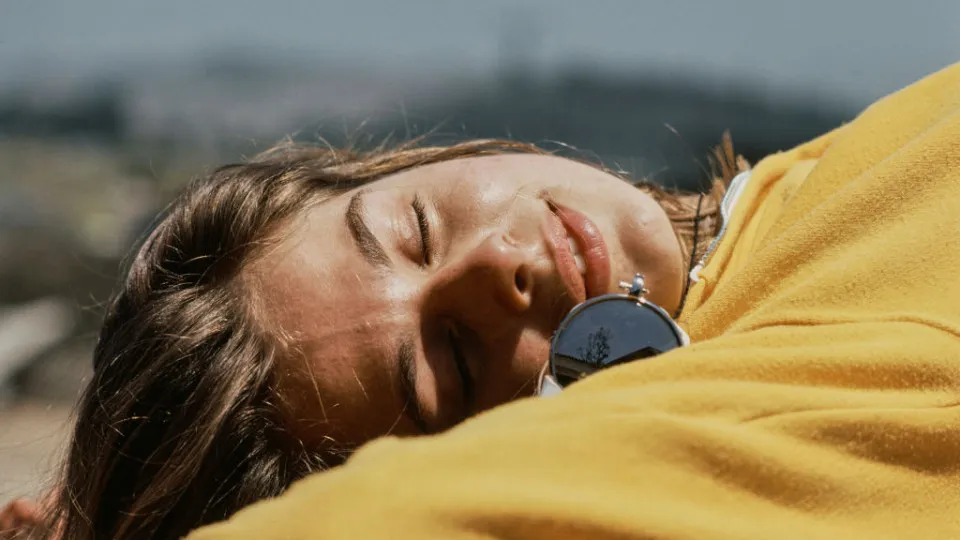 Why do you struggle to wake up early?