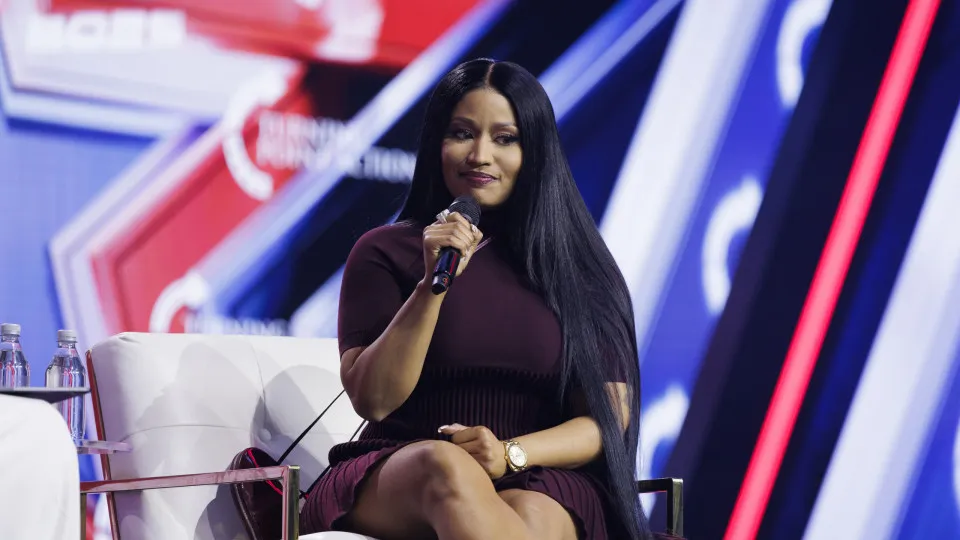 Petition calls for Nicki Minaj’s deportation after political appearance