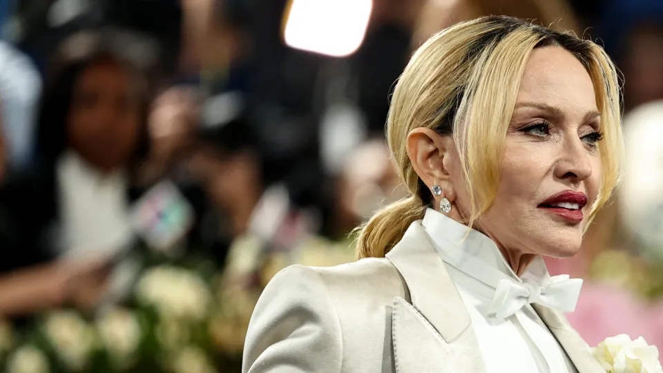 Backup singers who became famous