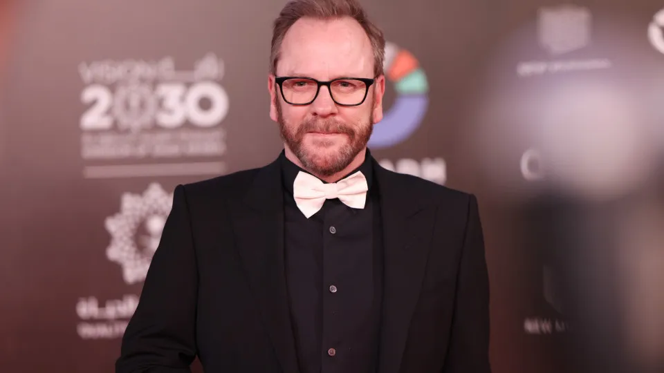 Kiefer Sutherland arrested for allegedly assaulting rideshare driver