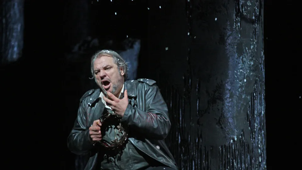 Break a leg: superstitions and traditions in theater